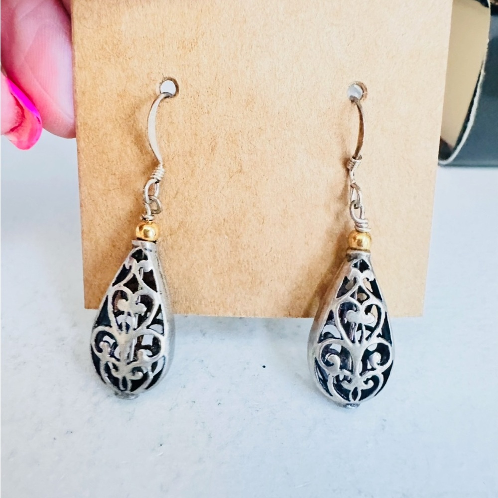Elegant Silver and Gold Filigree Earrings